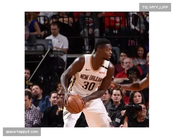 鹈鹕半场利用转换进攻得40分，完美克制爵士的缓慢落位体系